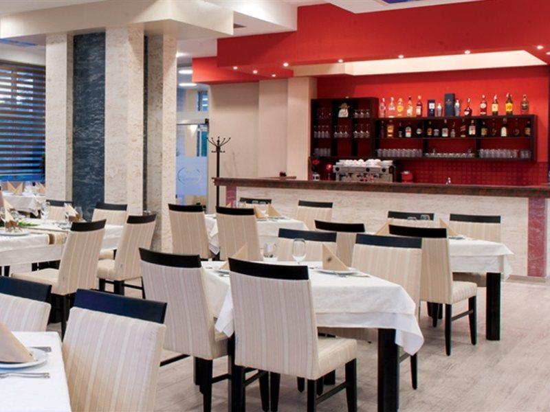 TCC Grand Plaza Hotel Skopje Exterior foto